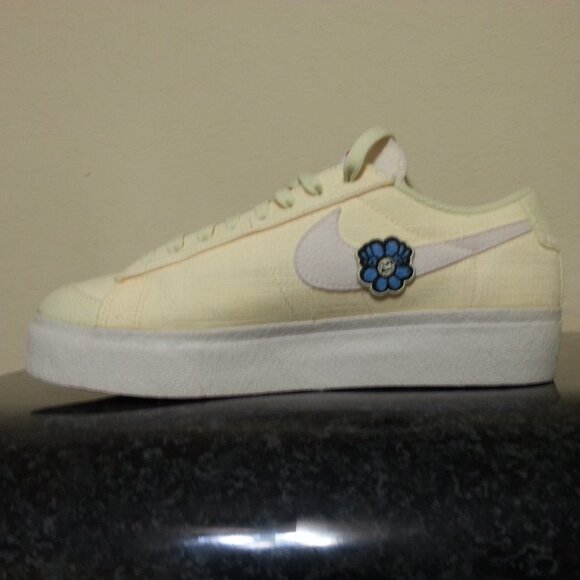 Nike Blazer Platform Shoes Next Nature Women's 9.5 Low Sneakers Yellow VNDS - Picture 4 of 14